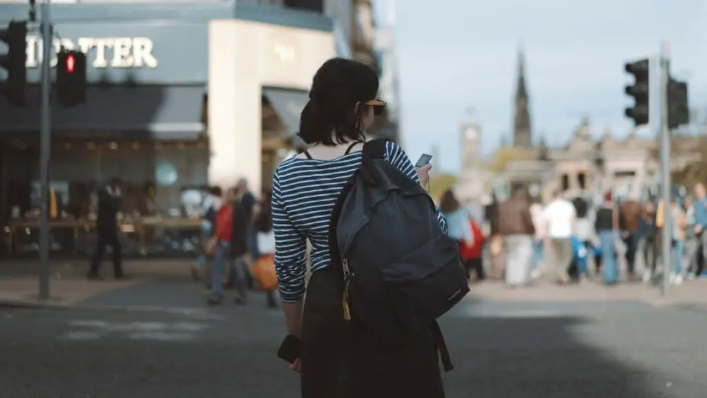 How to Make Backpack Straps Shorter