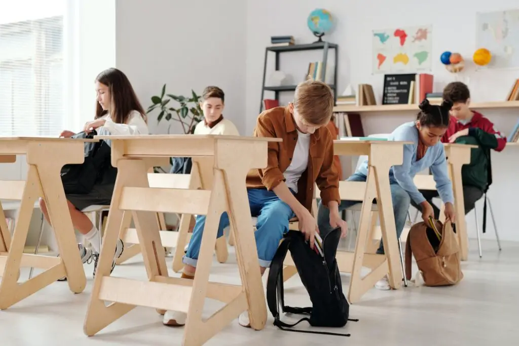 How to Store Backpacks in Classroom